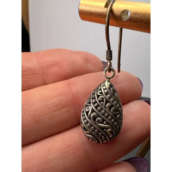 Bali style sterling silver dangle earrings - Picture 3 of 9